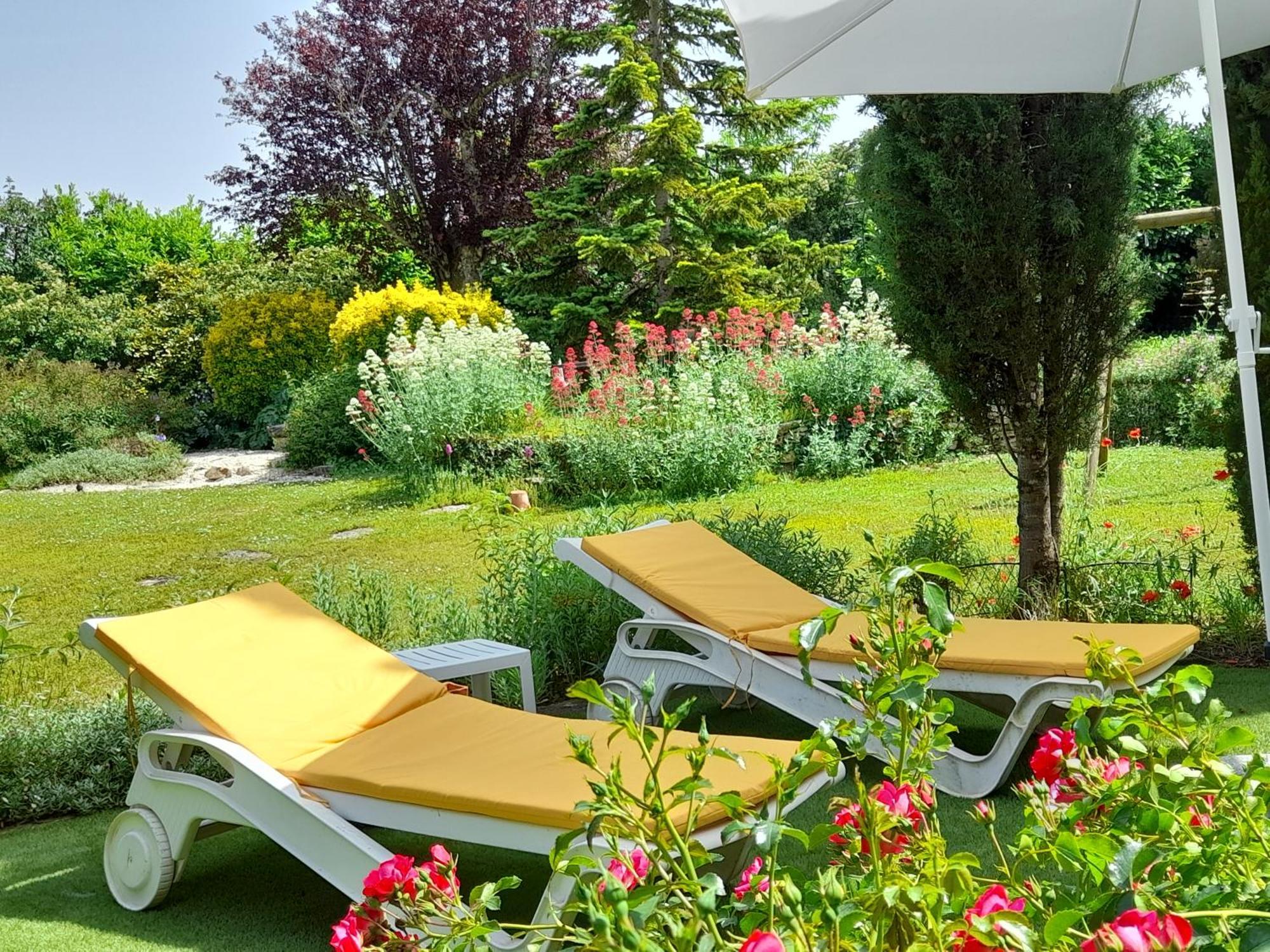 La Causserie, 2 Chambres D'Hotes, 2 A 4 Invites, Pour Vous Seuls Gramat Exterior photo